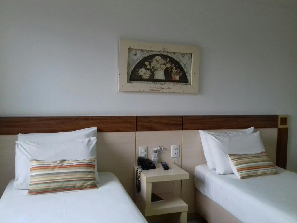 Pratti Hotel Linhares Luaran gambar